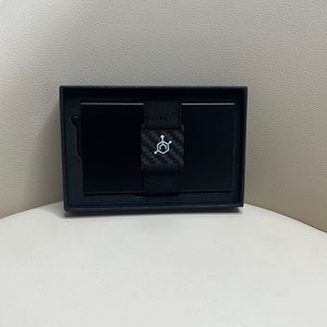 Men’s Code 118 wallet